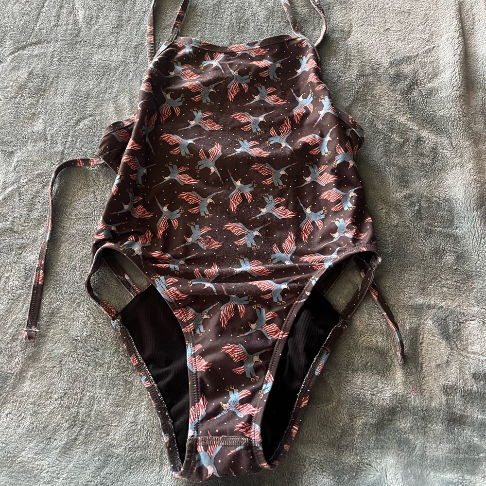 LINITED EDITION PRINT jolyn one peice size 26 (nico 2)
